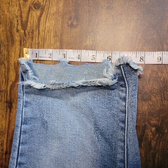 Judy Blue Jeans Shorts Size S Mid Rise Ripped Raw Hem Medium Light Wash Stretch - Picture 10 of 11